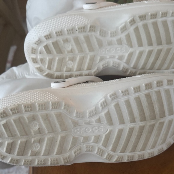 White Crocs Winter Boots - Picture 4 of 5